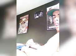 HOT SKATER DUDE CUMMING