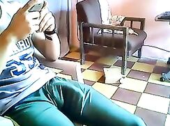 YOUNG DUDE JUST WANNA PLAY CAM PORN HUNG COCK