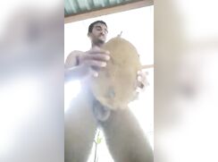 [Twit] [198] The jackfruit tastes weird today