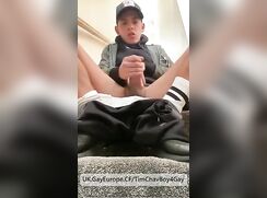 British chav guy TIM jerks off and encourages Daddy to have sex!