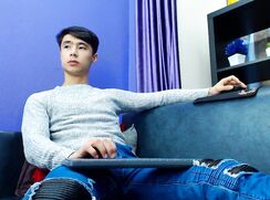 elements © & ™ HANDSOME DUDE