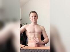 Hot sexy muscular guy cum show
