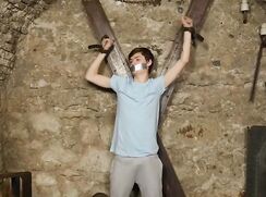 Dungeon Bareback Bang