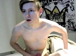 Pretty boy is bedroom king cam boys porn