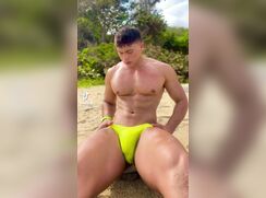 Guy with most beautiful Legs (2)