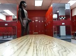 [Black cock] [194] Quick nutt gym locker room