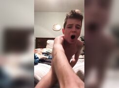 Skinny German frantically jerks off and cums on his chest
