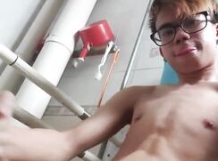 Rubax Video - asian cummer in mechanical