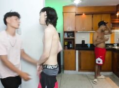 Oh fuck.. ONLINE ORGY