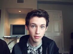 Rubax Video - Singer Actor Troye Sivan's Coming Out Story (No Porn)