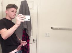 [ABX][3][206] - I woke up in the middle of the night to sneak to the bathroom...