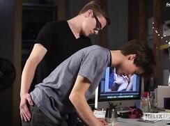 couple workers twinks porn sex show cam tube hot