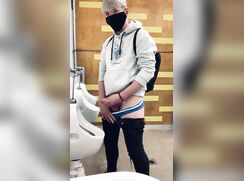 [T59]-[04] Young hungary twink - Public toilet hungary