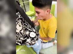 Sucking in subway twink porn tube