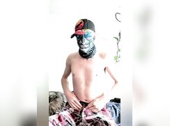 Punhetinha após o meu banho numa boa!!!