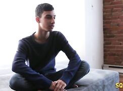 Lucas Jensen mostrando sua habilidade nesta punheta!!!