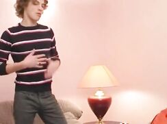 Very Cute Blond Cum Solo Show AS34