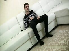 19n Moritz Caressed MNHJ