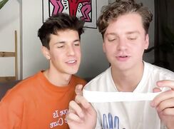 Smiling Web Cam Boys Twink Gay Porn Videos