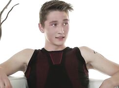 Bareback Fourgy Behind The Blinds