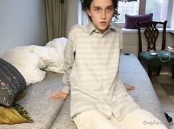 Skinny Boy Wanks 'n' Cums