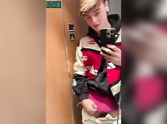 Sexy Boy in the mirror