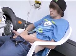 Helping hands wherever you look ...