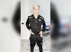 Hot white boy solo 27