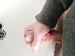 [ABX][3][543] - Uncut sink cumshot