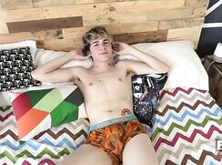 Cam Porn Ashton Franco batendo uma punheta legal