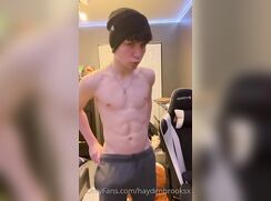 Hayden Brooks Solo's Boys Porn