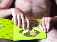 interesting way to read a novelty book