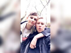 I'm jerking off to a friend in the park