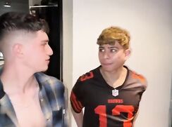 Twinks BB flip flop fucking gay porn videos