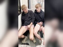 Traffic Jerking  OF462