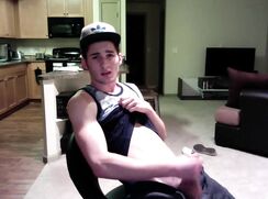 fit twink wanks cums shows ass - at home on webcam