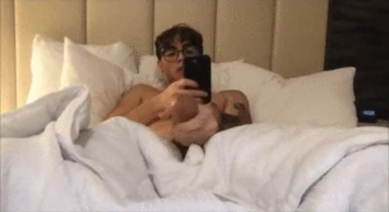 Daddy mikey barone cum | GayPornTube