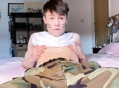 Hot Cute Twink Shows Cock & Cum Amateur Cam