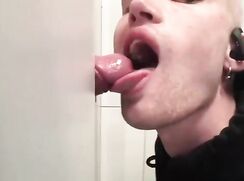 Quick Gloryhole Cum Eating Clip Amateur