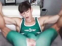 Wresting Suite Twink Cum Solo Amateur