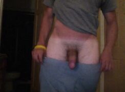 sunburned boy wanks on cam