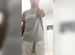 Latin teen play with poppers and cums