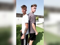 Les minets nus sur Tik Tok