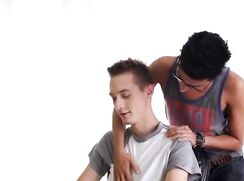 Cute Nerd Gives Head Gay Porn Videos