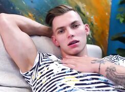 TOMMY GOLD numa bela punheta solo cam porn