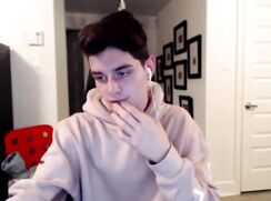 [ABX][VIP] Lean Hottie Cums On Body