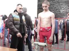 WT05 - Cute Wrestling Teen Weigh-in