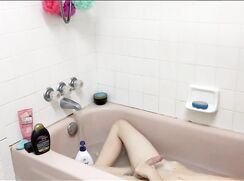 smooth curly-haired gamer hotboy selfsucks