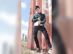 [Archive of GBT][0118] Twink outside jerk off