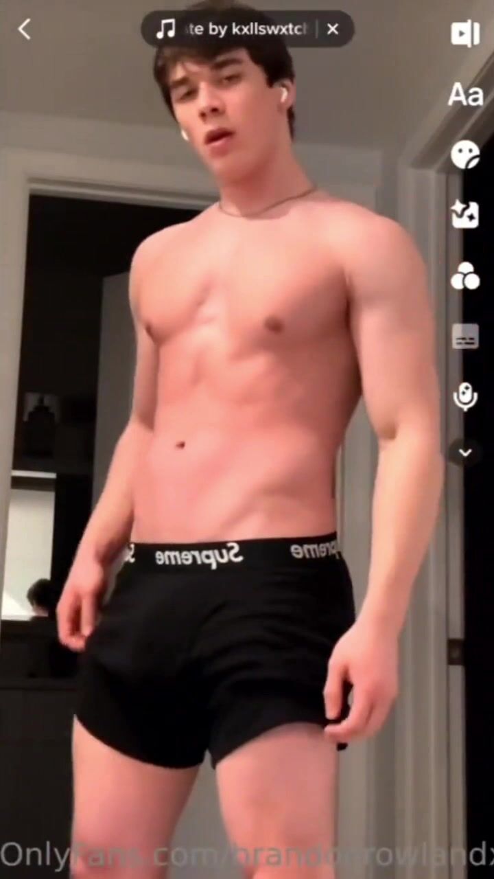 Daddy brandon stripping pt5 | GayPornTube